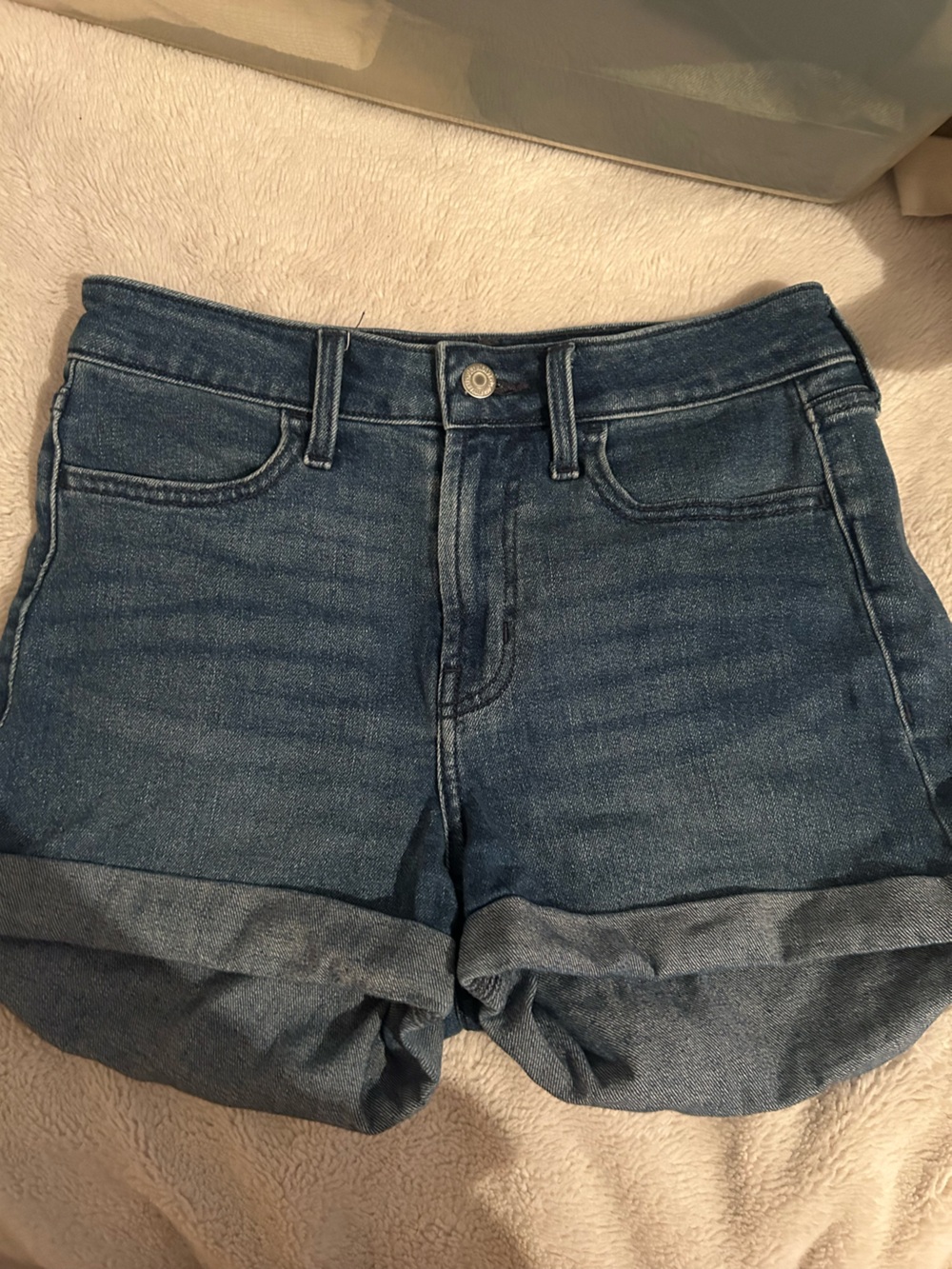 Old Navy Rolled Hem Denim Shorts in Dark Blue